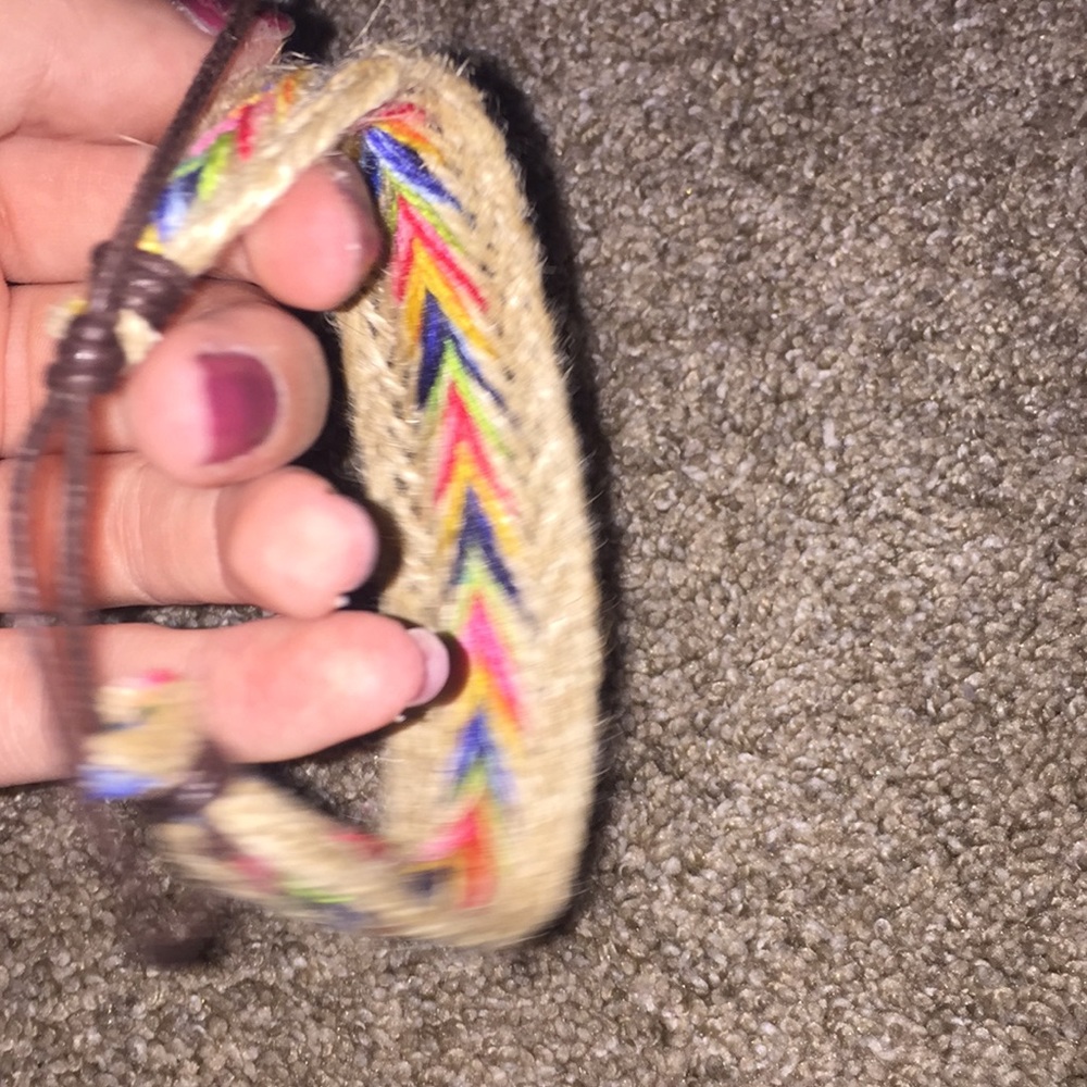 3 bracelets - Picture 6 of 8